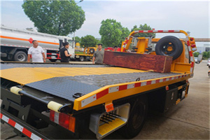 敦化附近拖车电话号码服务