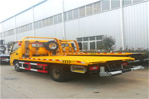 敦化附近拖车救援搭电